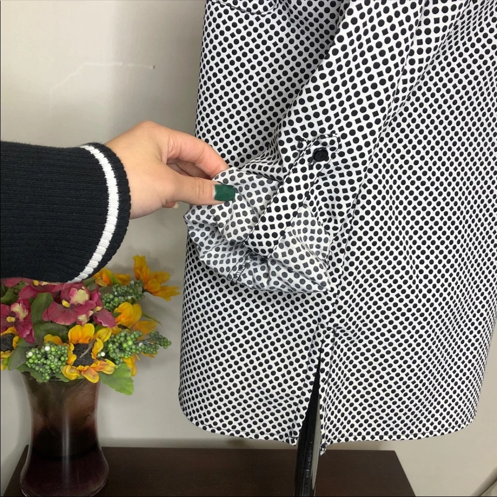 Notations Black and White Printed Button Up - Picture 6 of 6